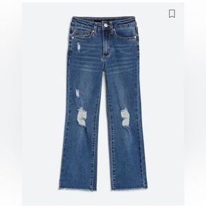 The Aubrey high rise relaxed girls jeans. NWT. Medium wash. Size 12.